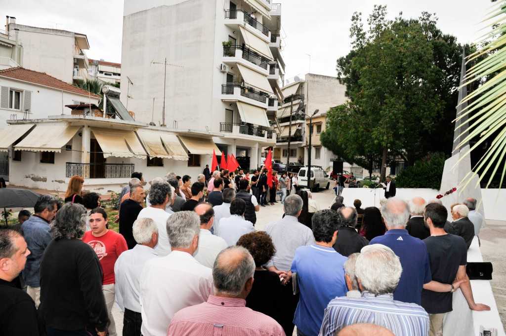 ΕΚΔΗΛΩΣΗ ΚΚΕ ΣΤΟ ΜΝΗΜΕΙΟ ΤΩΝ 120 ΕΚΤΕΛΕΜΕΝΩΝ ΣΤΗΝ ΑΓΙΑ ΤΡΙΑΔΑ ΑΓΡΙΝΙΟΥ 10.5.2015