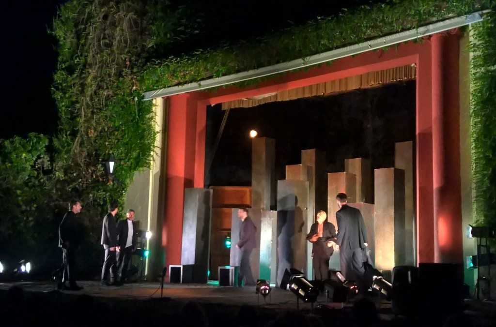 WP_20150830_22_40_11_Raw