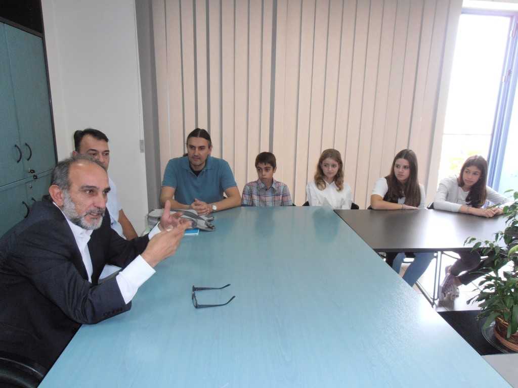 OLYMPUS DIGITAL CAMERA