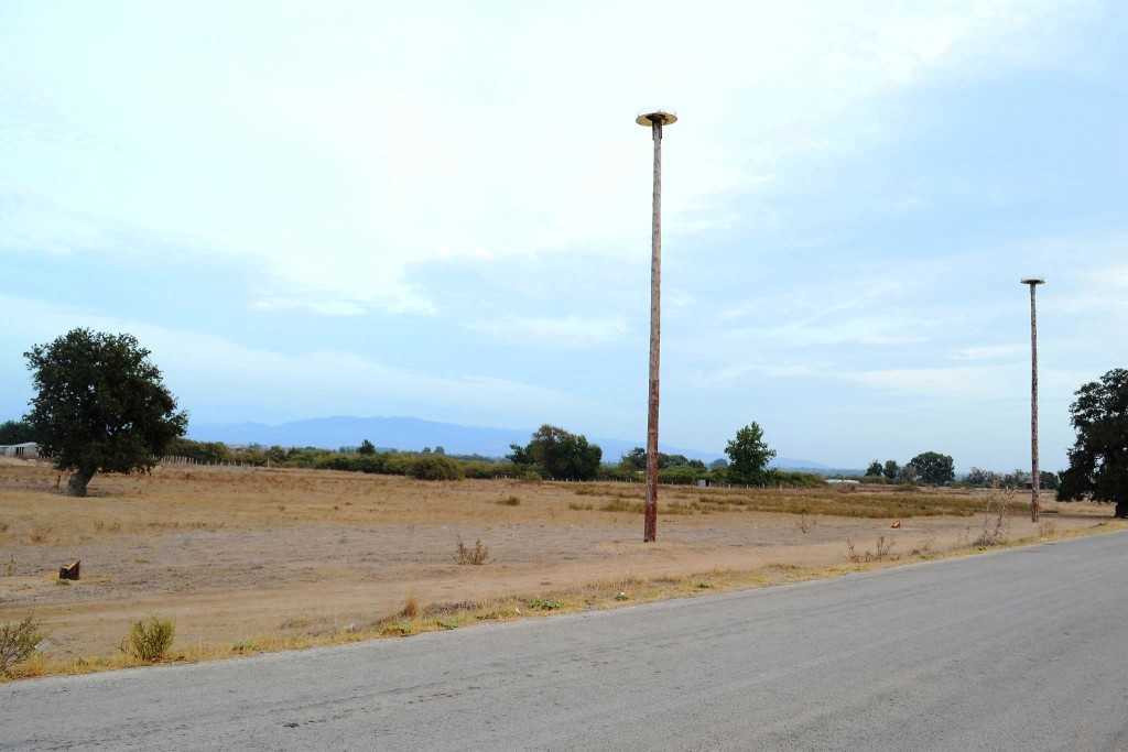 Δυο στύλοι απέμειναν_9-9-2015