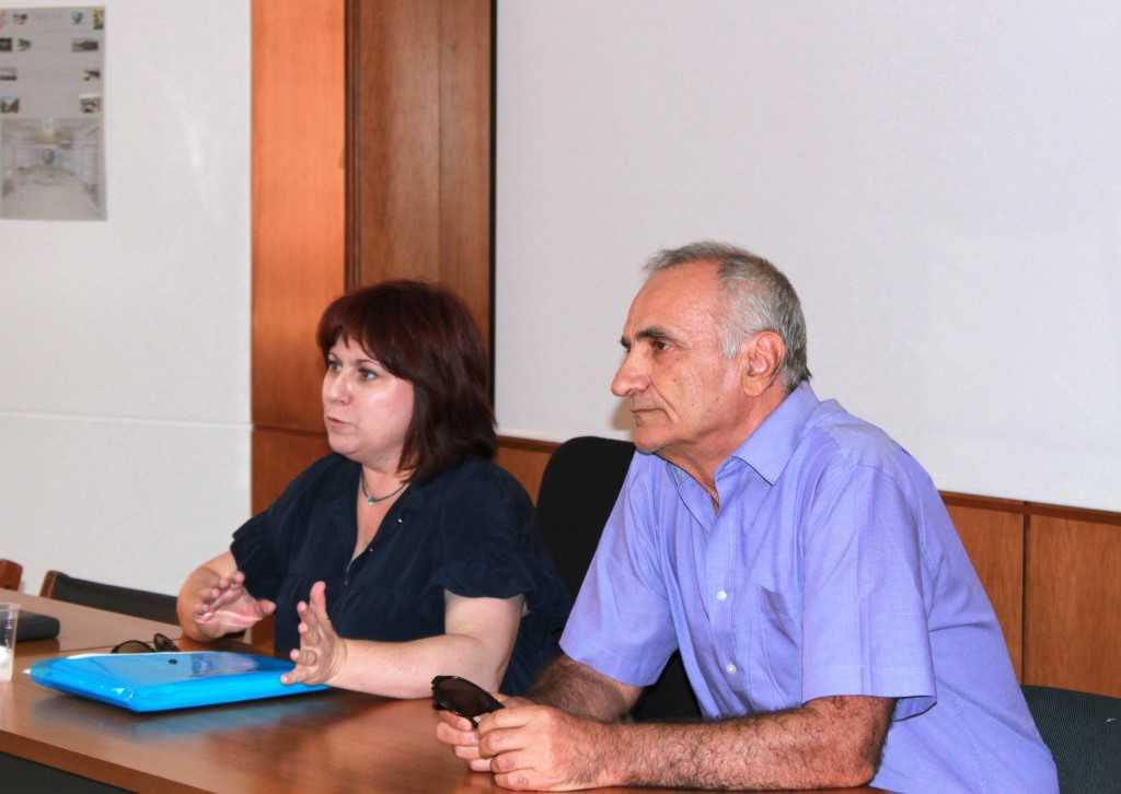 Συζήτηση με εργαζόμενους ΔΕΗ 1