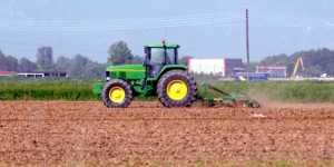 agrotes-trakter-1000-750x375 (1)